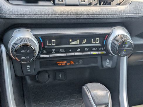 Used 2022 Toyota RAV4 XLE Premium FWD image 24
