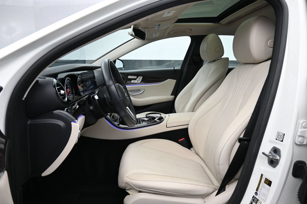 Used 2019 Mercedes-Benz E 300 4MATIC image 10