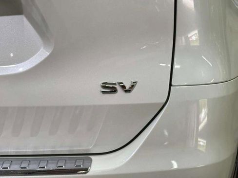 Used 2016 Nissan Rogue SV FWD image 21