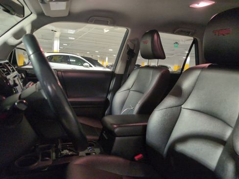 Used 2018 Toyota 4Runner TRD Pro AWD/4WD image 5