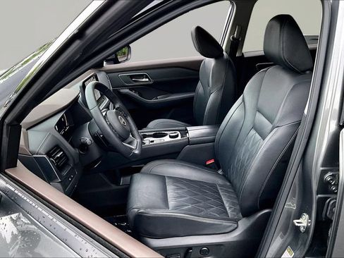 Used 2023 Nissan Rogue Platinum w/ Platinum Premium Package AWD/4WD image 18