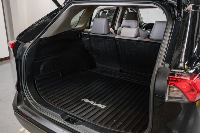 Used 2020 Toyota RAV4 Limited AWD/4WD image 49