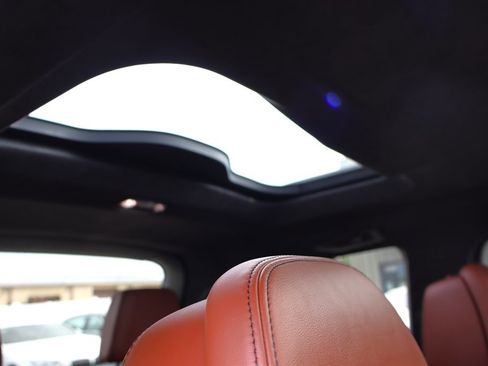 Used 2020 BMW X7 M50i AWD/4WD image 35