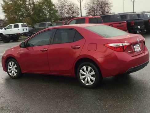 Used 2014 Toyota Corolla LE image 6