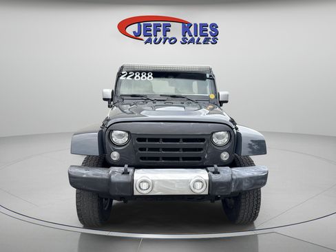 Used 2017 Jeep Wrangler Unlimited Sahara w/ Quick Order Package 24E Chief image 3