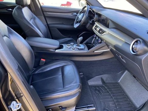 Used 2022 Alfa Romeo Stelvio Ti w/ Active Assist Plus Package image 21