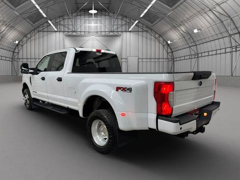 Used 2022 Ford F350 XL w/ Power Equipment Group AWD/4WD image 3
