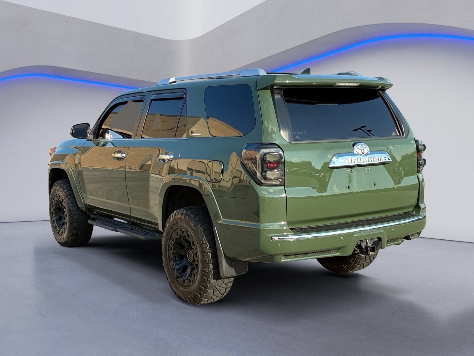 Used 2022 Toyota 4Runner Limited AWD/4WD image 7