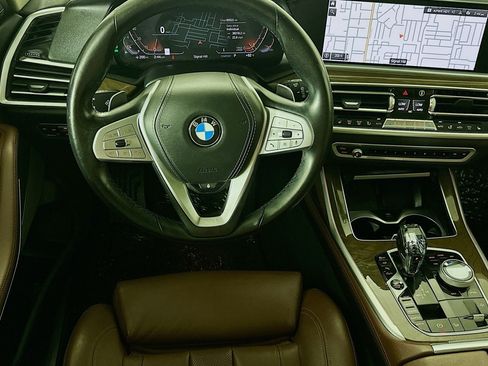 Used 2020 BMW X7 xDrive40i w/ Premium Package AWD/4WD image 5