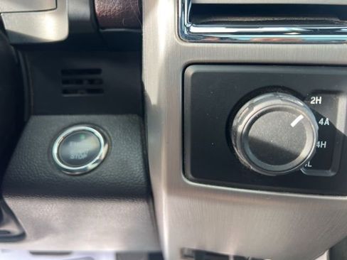 Used 2016 Ford F150 Platinum w/ Equipment Group 701A Luxury image 29