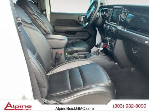 Used 2023 Jeep Wrangler Unlimited Rubicon 392 AWD/4WD image 15