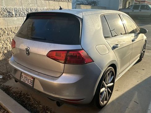 Used 2017 Volkswagen GTI SE image 5