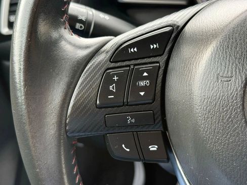 Used 2014 MAZDA MAZDA3 i Touring image 21