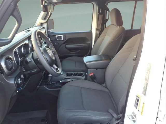 Used 2023 Jeep Wrangler Unlimited w/ 8.4" Radio Group AWD/4WD image 26