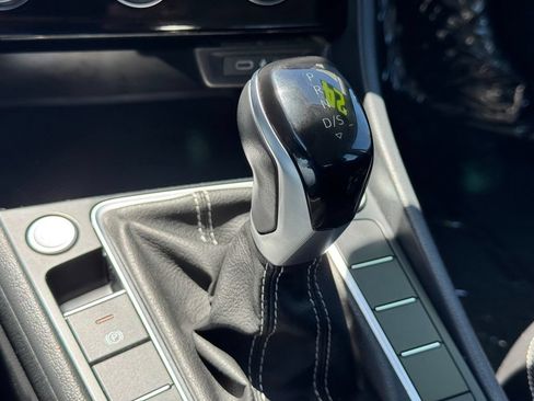 Used 2024 Volkswagen Jetta SE FWD image 20