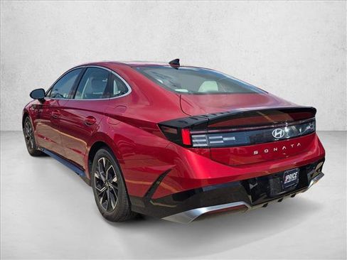 Used 2025 Hyundai Sonata SEL FWD image 7