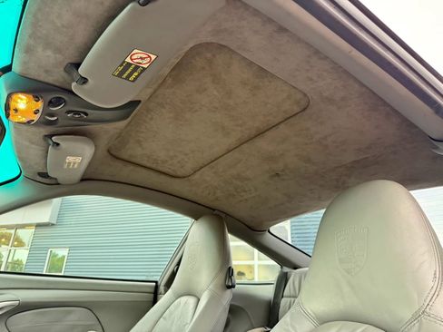 Used 2004 Porsche 911 Carrera 4S AWD/4WD image 44