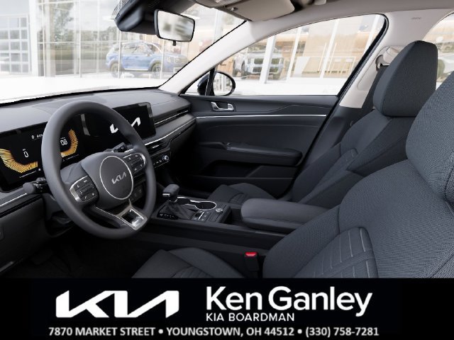 New 2027 Kia K5 LXS FWD image 17