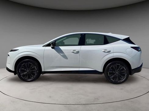 Certified 2025 Nissan Murano Platinum w/ Cargo Package AWD/4WD image 2