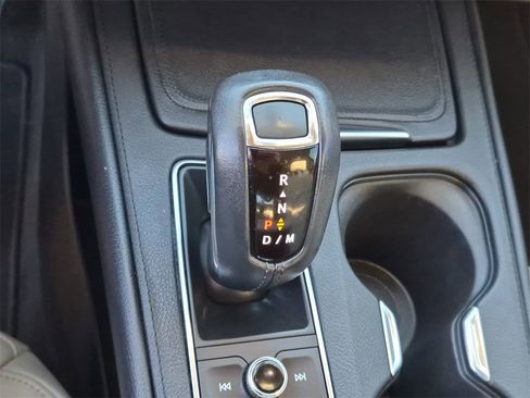 Used 2019 Cadillac XT4 Premium Luxury image 19