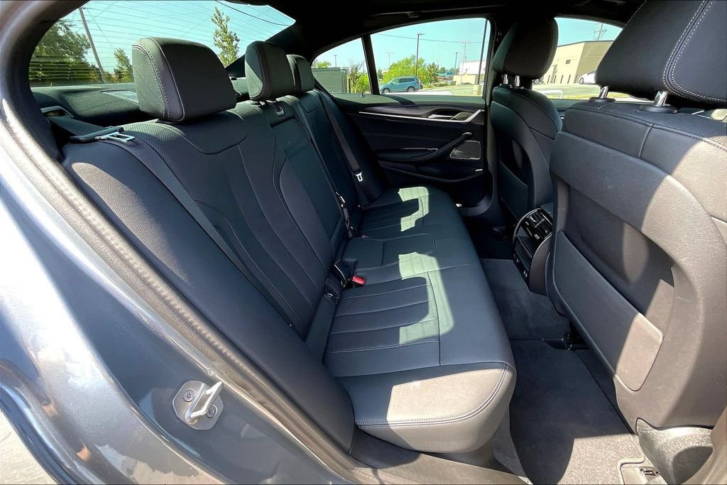 Used 2023 BMW 530i w/ M Sport Package RWD image 23