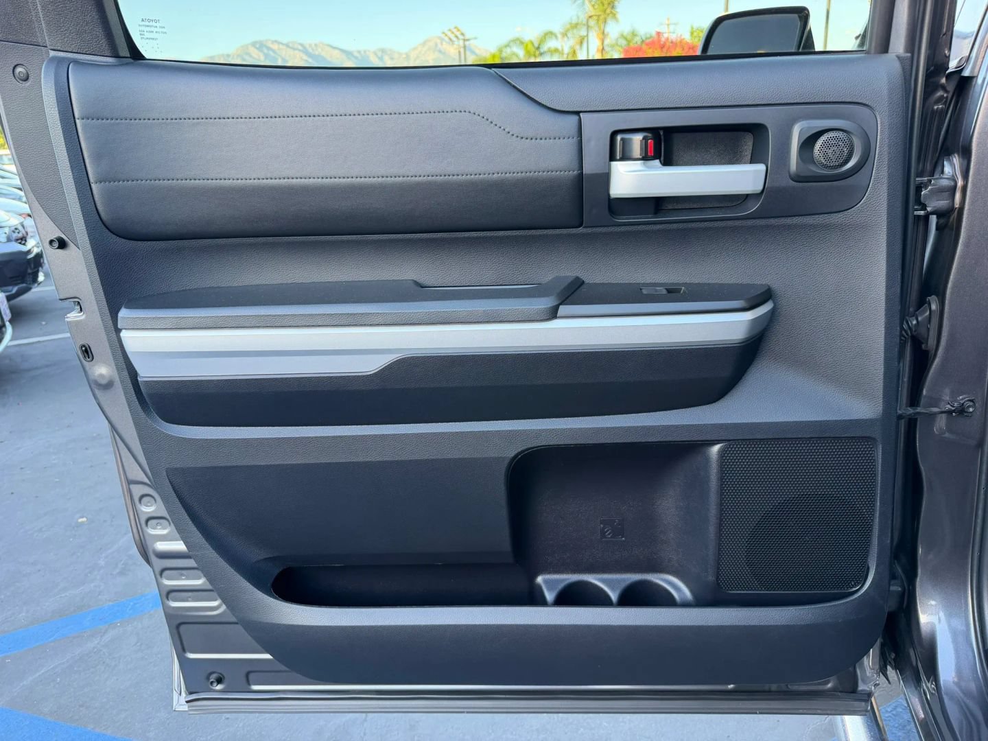 Used 2016 Toyota Tundra Limited RWD image 14