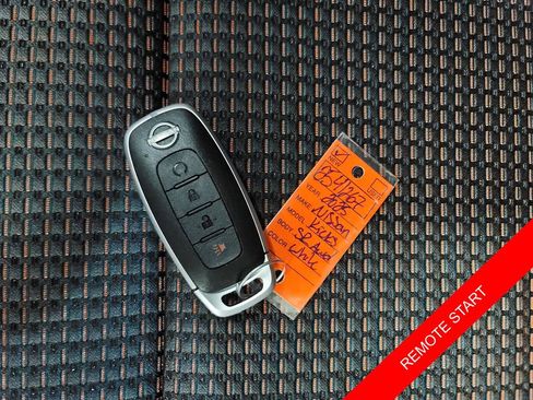 New 2025 Nissan Kicks SR w/ SR Premium Package image 33