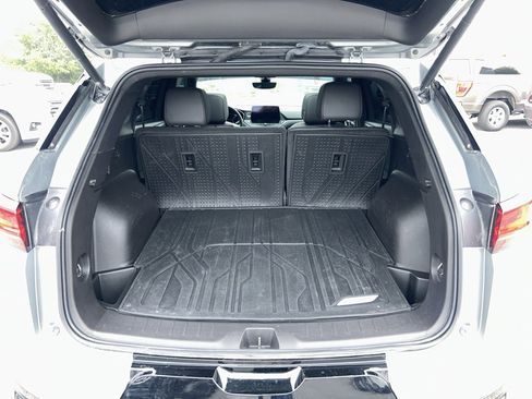 Used 2024 Chevrolet Blazer RS w/ Driver Confidence II Package image 6