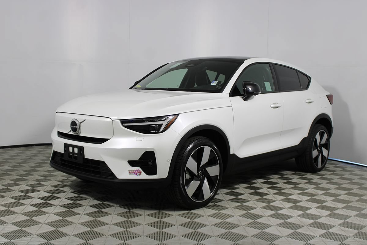 Used 2023 Volvo C40 P8 Recharge Ultimate w/ Protection Package Premier AWD/4WD image 49