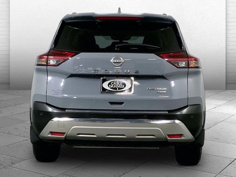 Used 2023 Nissan Rogue Platinum AWD/4WD image 3