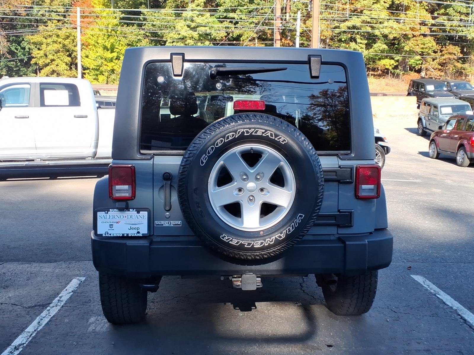 Used 2014 Jeep Wrangler Unlimited Sport w/ Quick Order Package 24S AWD/4WD image 6
