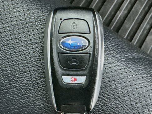 Used 2015 Subaru Outback 2.5i Limited AWD/4WD image 37