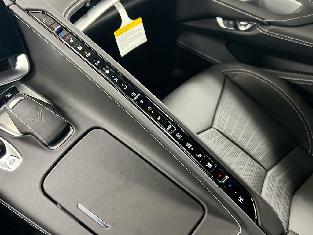 Used 2025 Chevrolet Corvette E-Ray AWD/4WD image 16