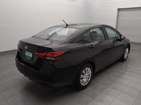 Used 2021 Nissan Versa S image 9