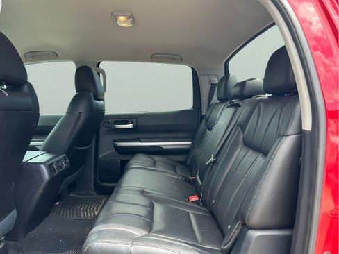 Used 2017 Toyota Tundra SR5 w/ SR5 Upgrade Package AWD/4WD image 10