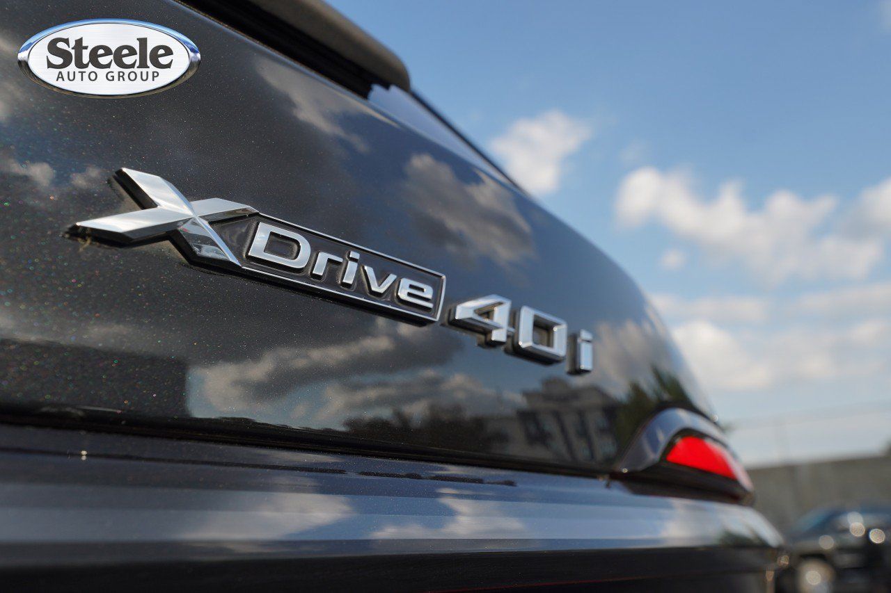 Used 2024 BMW X7 xDrive40i w/ M Sport Package AWD/4WD image 23