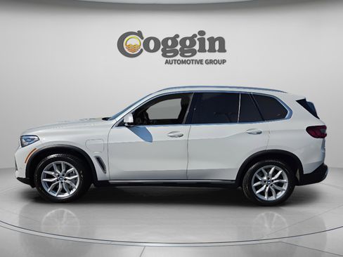 Used 2021 BMW X5 xDrive45e w/ Parking Assistance Package image 3