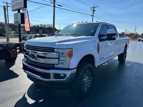 Used 2017 Ford F350 Lariat w/ Lariat Ultimate Package image 7