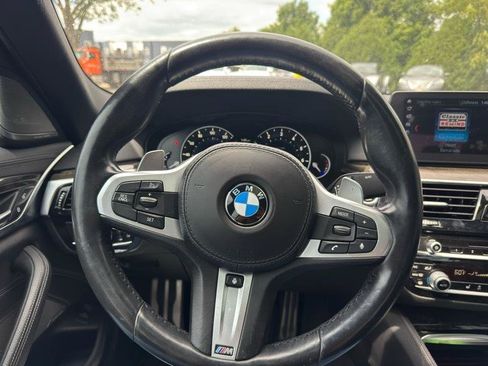 Used 2018 BMW M550i xDrive AWD/4WD image 17
