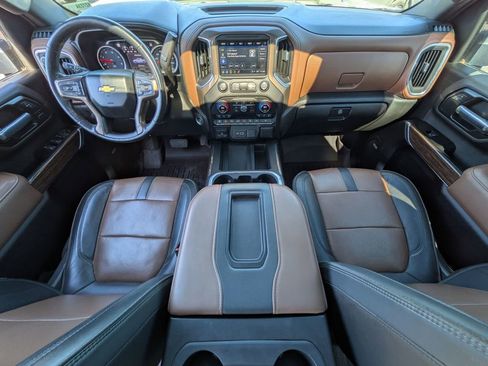 Used 2022 Chevrolet Silverado 3500 High Country w/ LPO, Hitch Package image 30