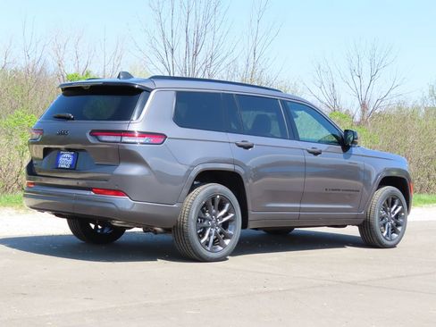 New 2026 Jeep Grand Cherokee L Limited AWD/4WD image 3