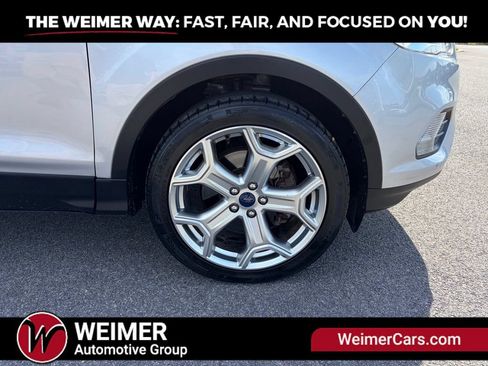 Used 2019 Ford Escape Titanium AWD/4WD image 14