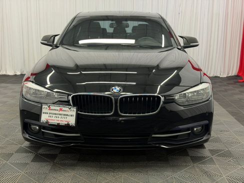 Used 2017 BMW 330i xDrive Sedan AWD/4WD image 4