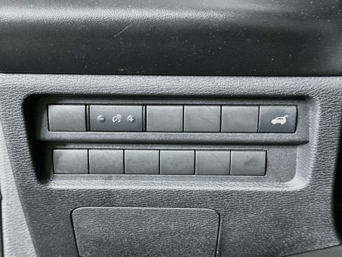 Used 2024 Mitsubishi Outlander SE AWD/4WD image 17