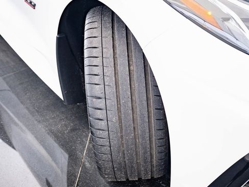 Used 2023 Chevrolet Corvette Stingray Premium Conv w/ Z51 Performance Package image 43