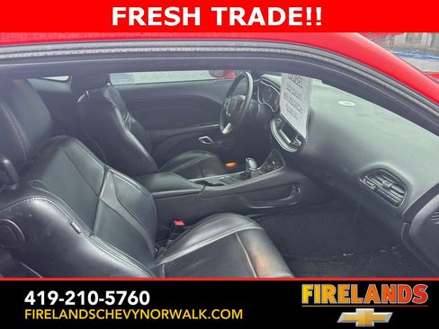 Used 2016 Dodge Challenger SXT Plus image 27