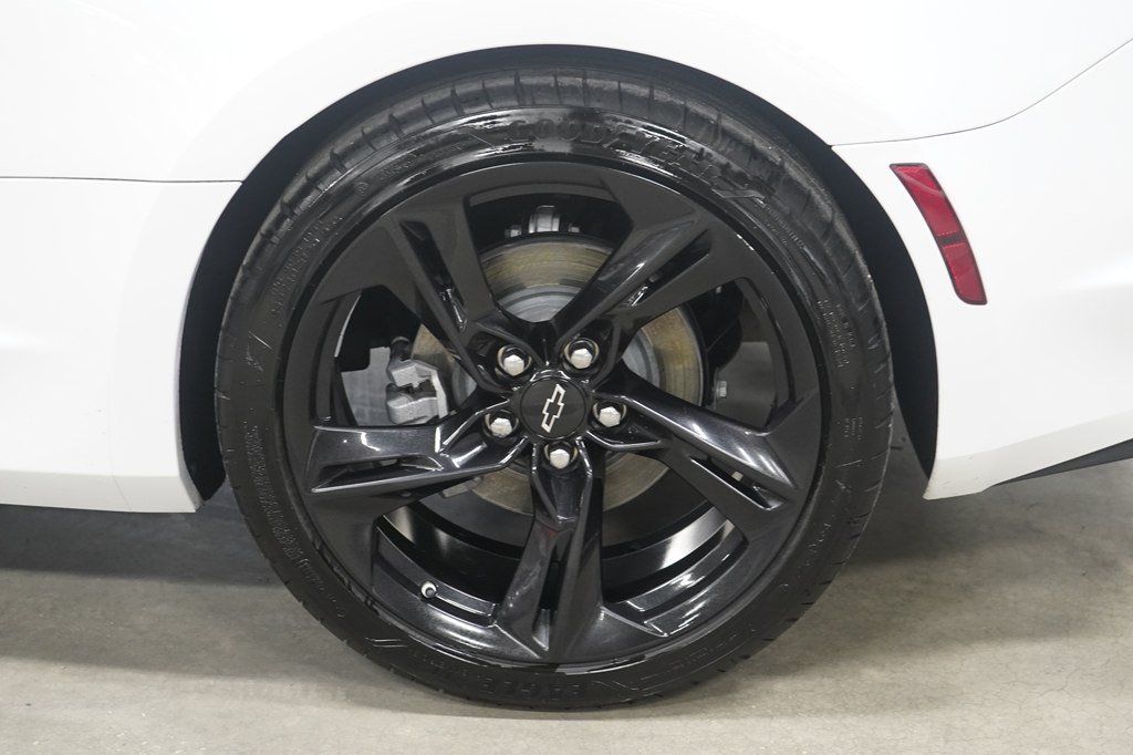 Used 2022 Chevrolet Camaro LT w/ Technology Package RWD image 27