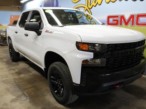 Certified 2020 Chevrolet Silverado 1500 Custom Trail Boss w/ Custom Convenience Package AWD/4WD image 3
