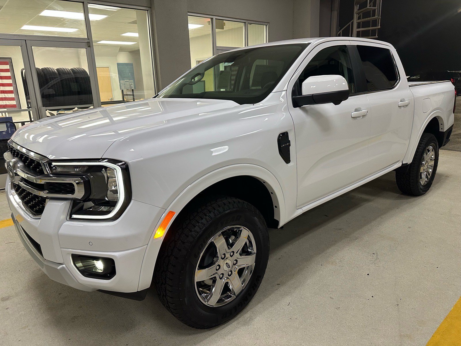 New 2026 Ford Ranger Lariat w/ Chrome Accent Package RWD image 3
