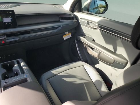 New 2026 Kia EV9 Light image 12